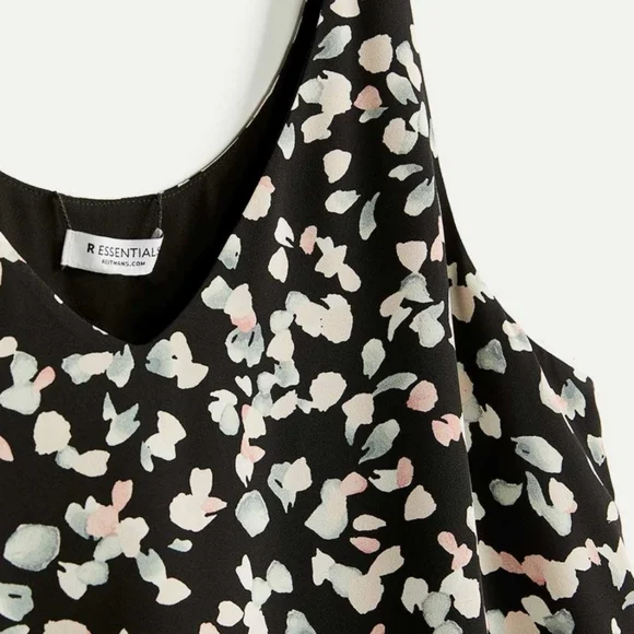 SIZE 3X REVERSIBLE TOP - Picture 3 of 6